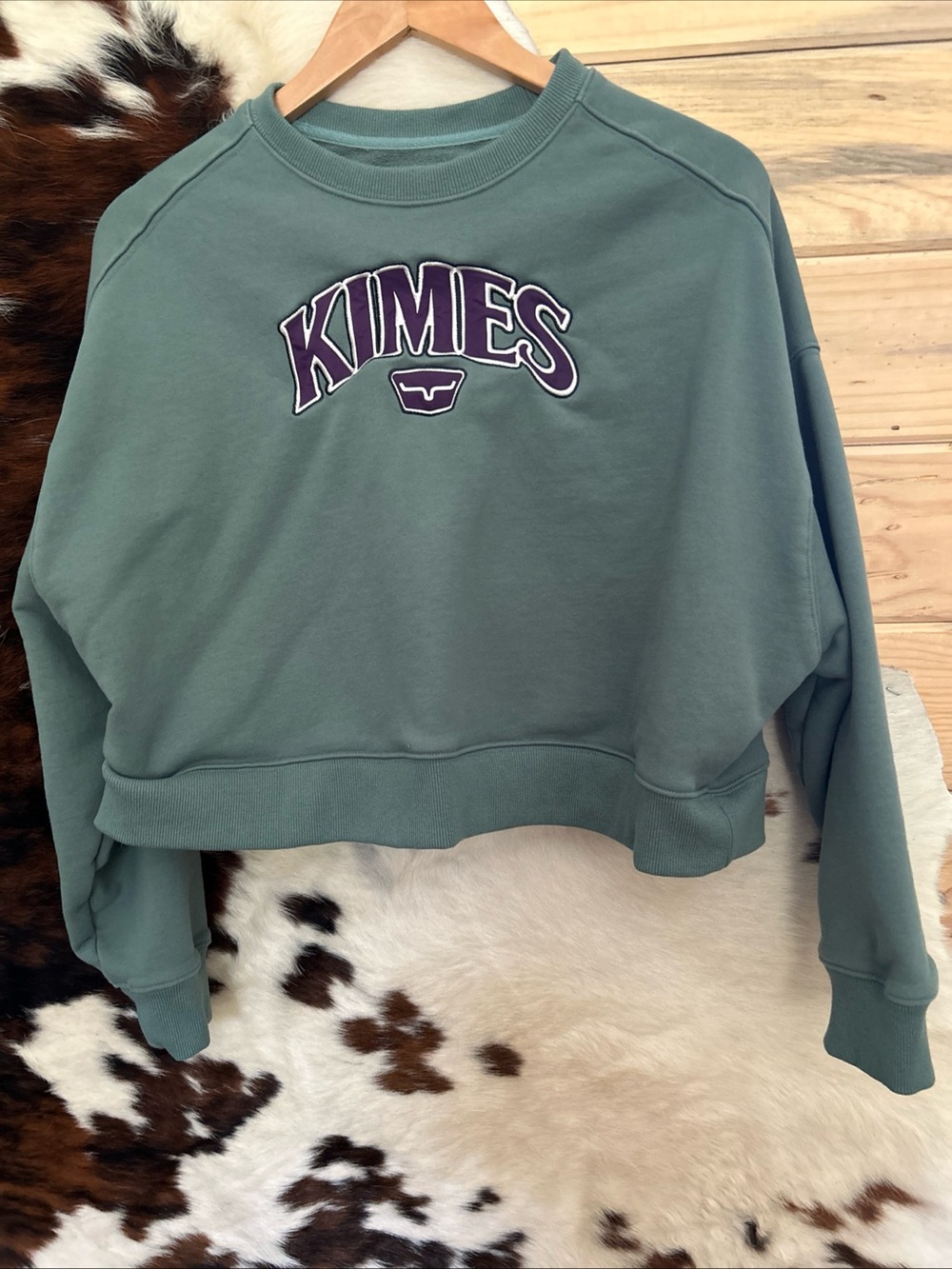 Kimes Ranch Women's Colfax Crew Sweatshirt Sage Green Crop Small 100% Cotton